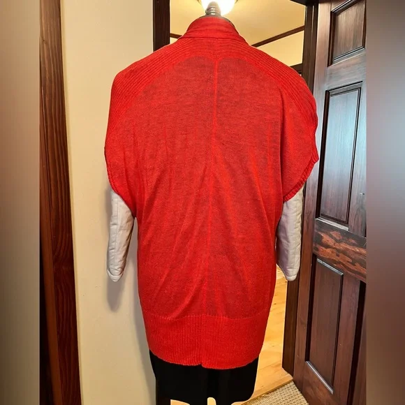 Sejour sleeveless lightweight knit sweater in a beautiful orange color. Size 1x - Picture 3 of 8